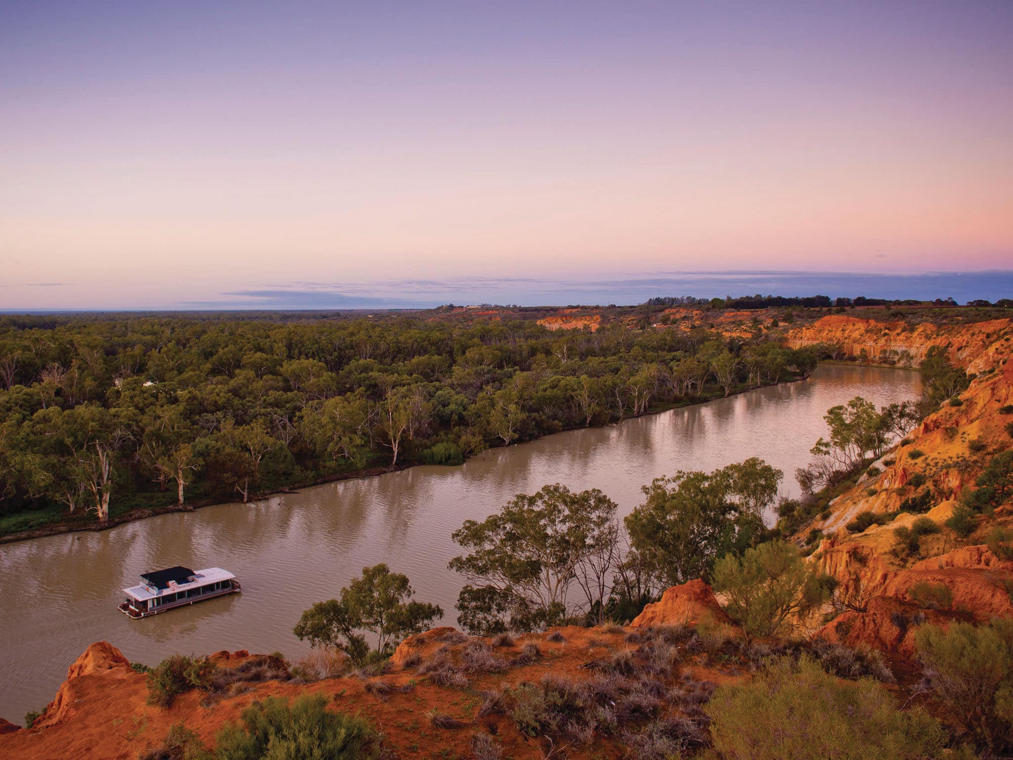 Get the map on the Riverland Food & Beverage Trail Map Website